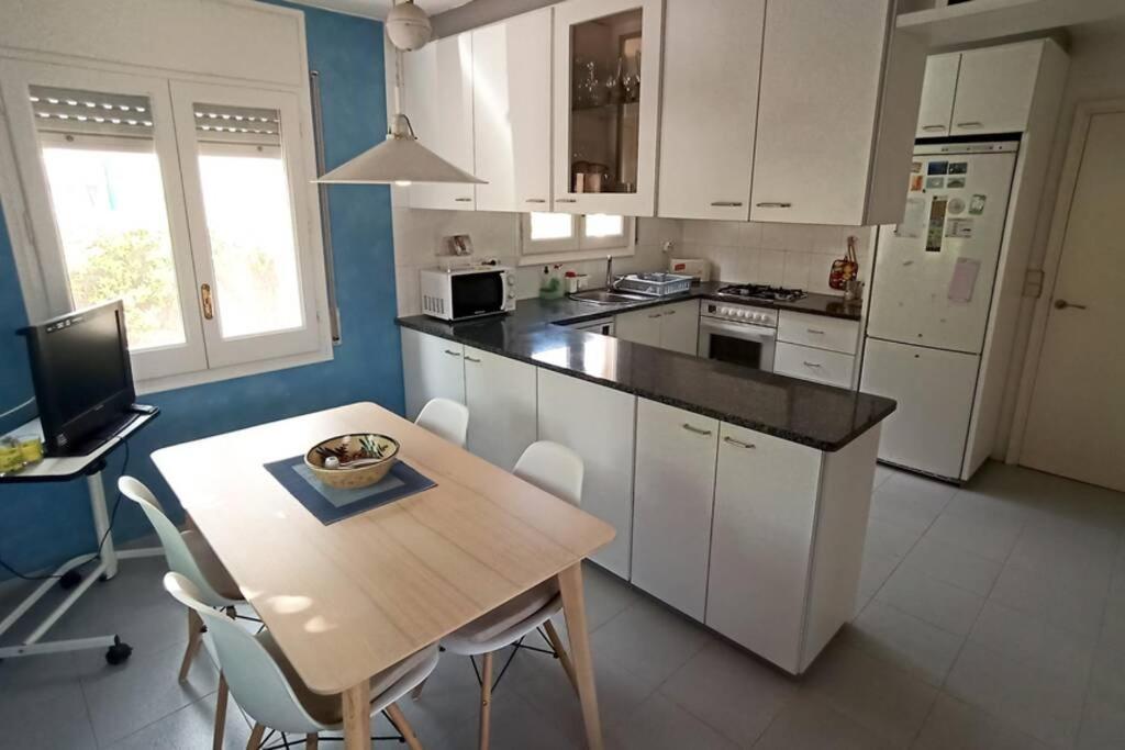 Ca La Merce - Agradable Casa En Amer Buitenkant foto