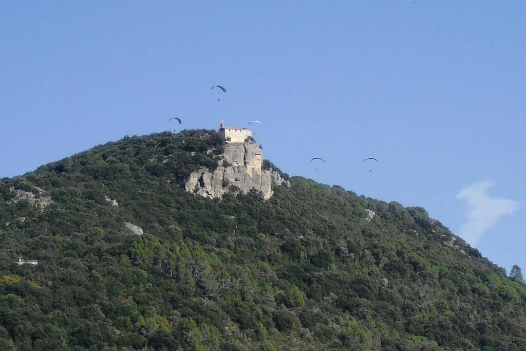 Ca La Merce - Agradable Casa En Amer Buitenkant foto